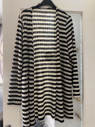 Blusa BERSHKA Rayas Beige y Negro Talla M