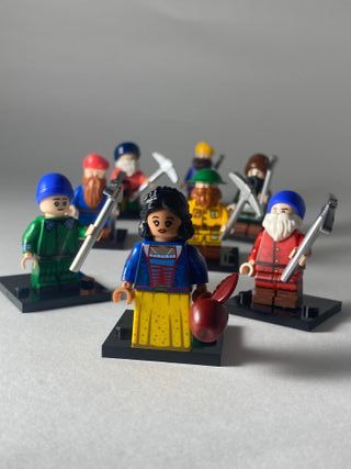 Snow White and seven dwarfs - Figurine Type Lego