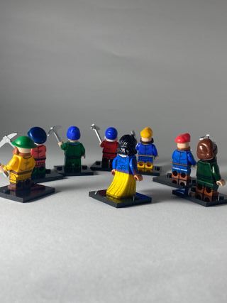 Snow White and seven dwarfs - Figurine Type Lego