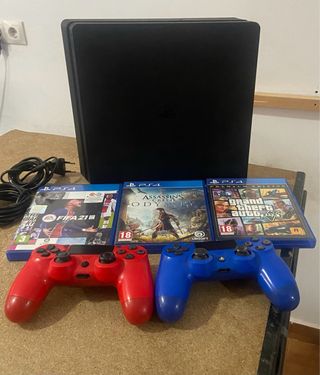 PS4 Slim Negra + 3 Juegos + 2 Mandos