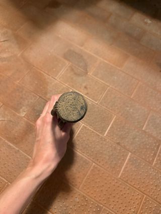 Statua in legno donna con cesto