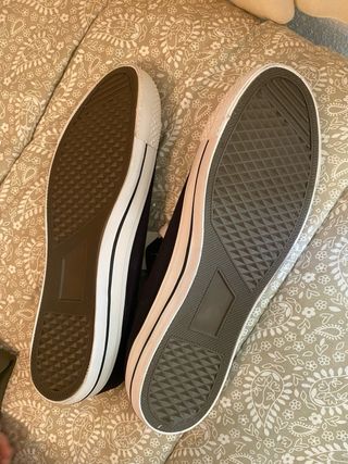 Zapatillas talla 43 estilo Converse sin estrenar