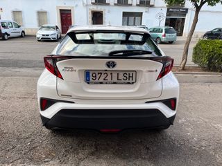 TOYOTA C-HR 1.8 125H Active