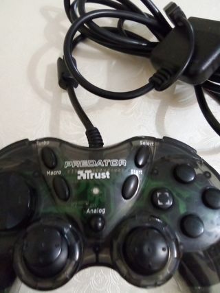 Mando de juego Trust