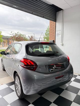 Peugeot 208 SOLO 30.000KM!! 2019
