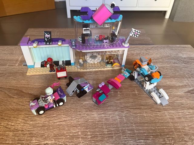 Officina automobilistica Lego Friends 41351