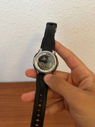 Casio AQF-102W - Reloj  