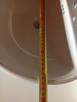 Lavabo de baño blanco 