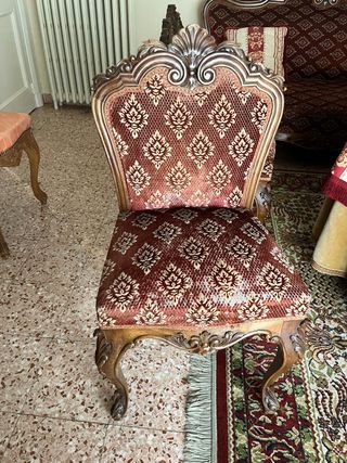 4 sedie in legno massello in stile classico