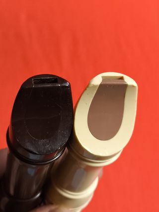 LOTE 2 FLAUTAS ESCOLARES YAMAHA Y ARIAS. BARATITAS