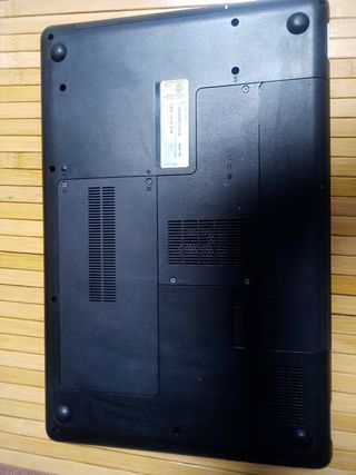 Compaq Presario CQ56 Portátil Negro
Negociable