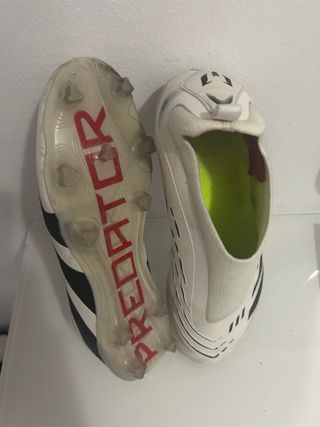 Botas de fútbol Adidas Predator 11
talla:42