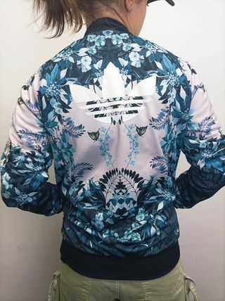 Chaqueta Adidas Floral Azul