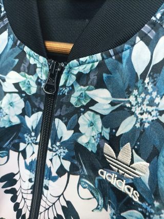 Chaqueta Adidas Floral Azul