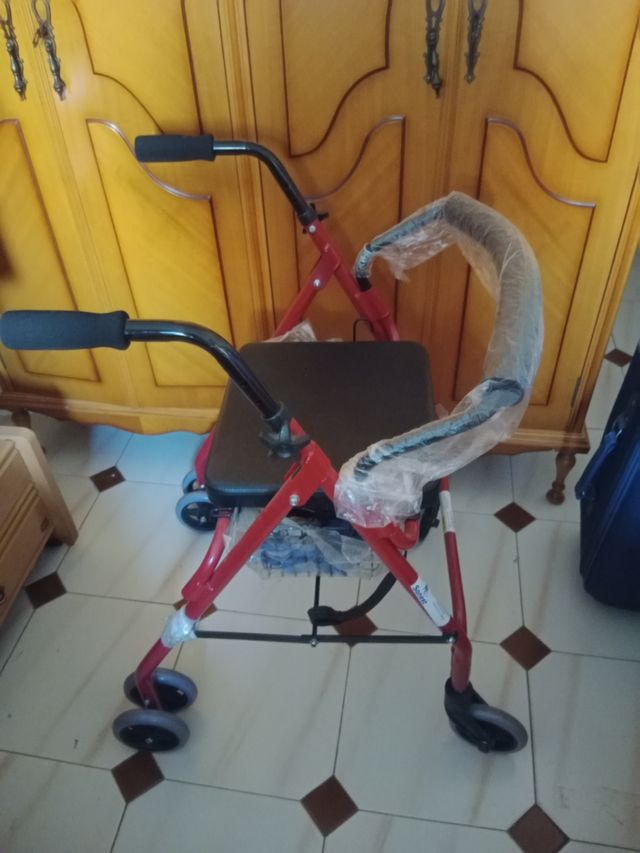 Andador para adultos con asiento