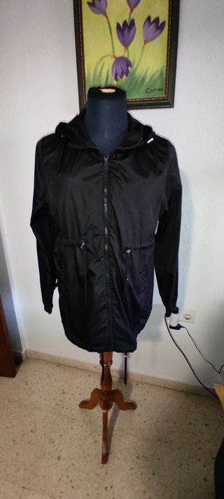Chubasquero Primark Negro Talla M
