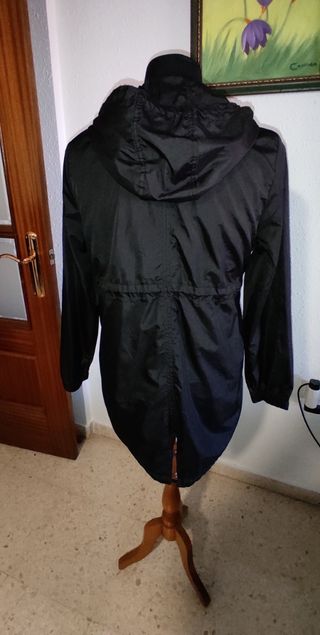 Chubasquero Primark Negro Talla M