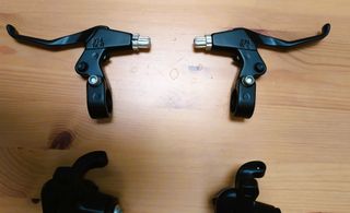 Manetas y Pinzas Hayes MX5 V-Brake