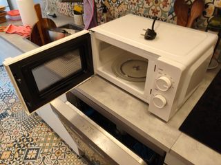 Microondas Hisense Blanco como nuevo 