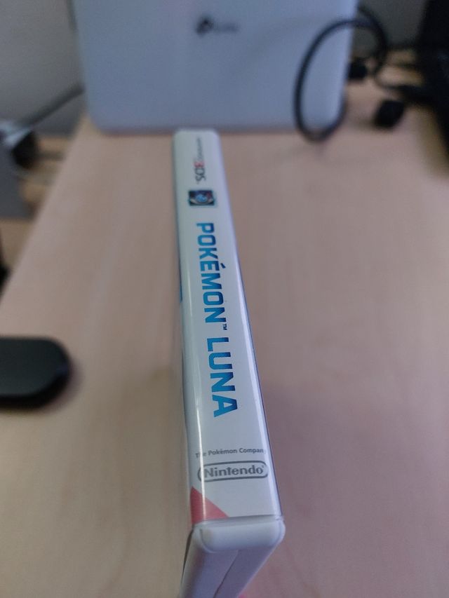 Pokémon Luna Nintendo 3DS casi de estreno