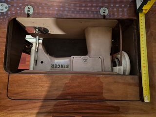 Máquina de Coser Antigua Singer