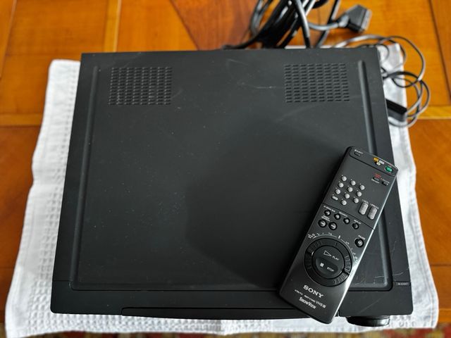 Sony SLV-E50 VHS Video Cassette Recorder