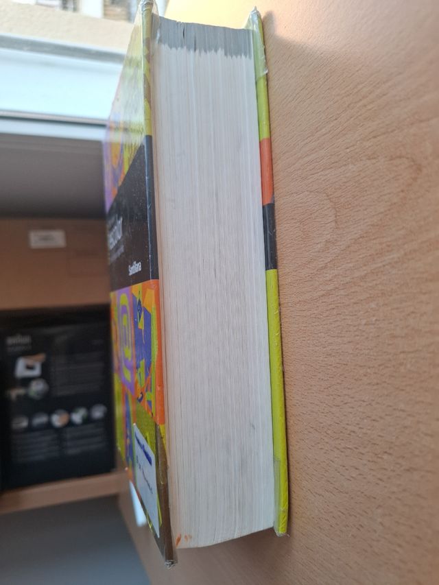 Nuevo diccionario escolar de la lengua español...