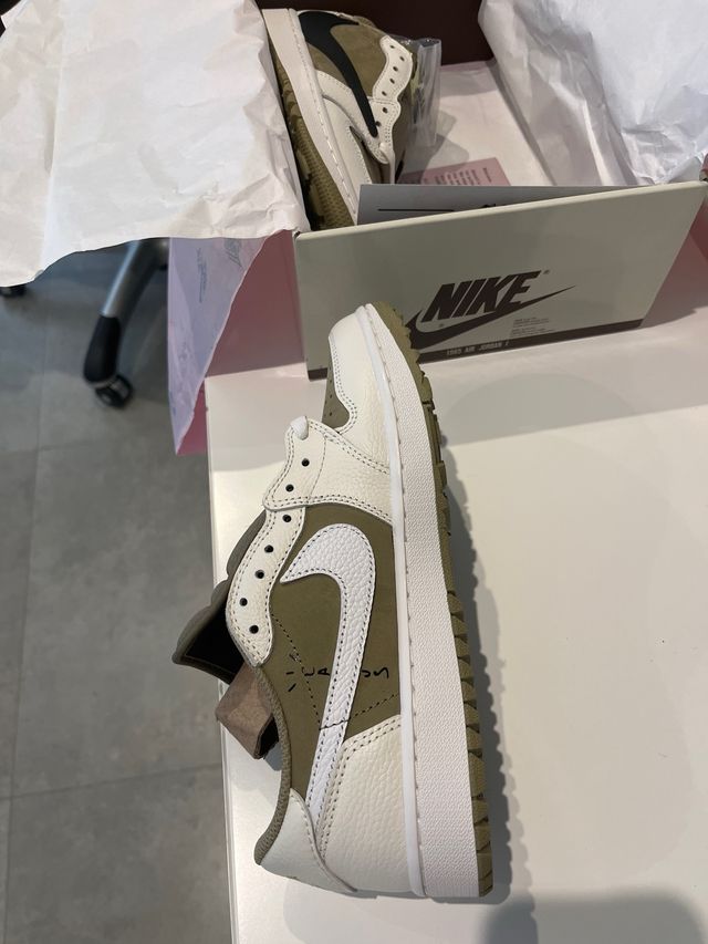Nike Travis Scott Olive (Nuevas, sin abrir)