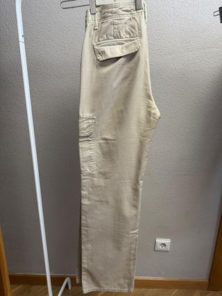 Pantalón cargo ZARA beige