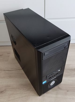 Caja PC ATX negra
