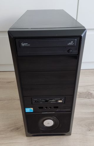 Caja PC ATX negra