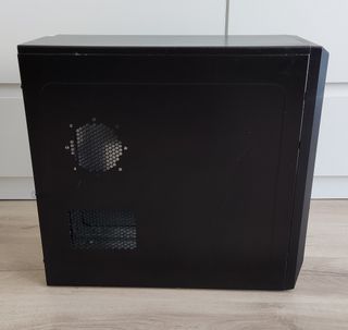 Caja PC ATX negra