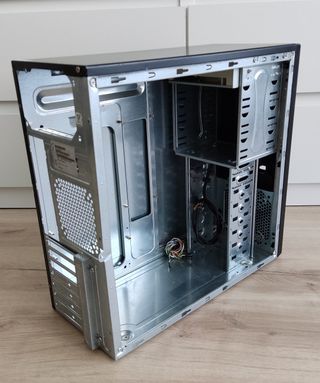 Caja PC ATX negra