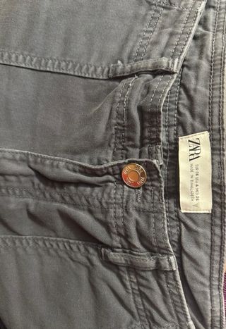 Pantalón cargo Zara gris mujer