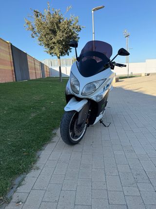 Yamaha TMAX 500