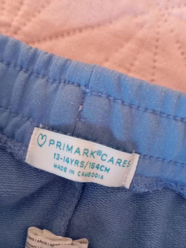 Pantalón corto deportivo azul