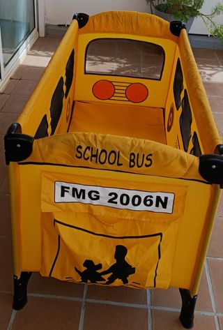 Cuna de viaje School Bus