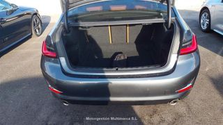 BMW SERIES 3 320i Auto.