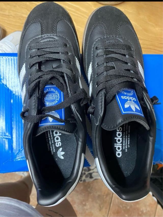 Zapatillas Adidas Negras (NO son originales