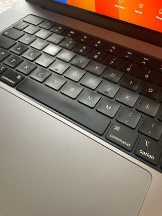 MacBook Pro 16” M1 Max – 64GB RAM – 1TB SSD