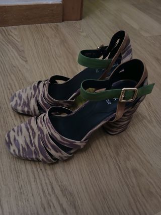 Sandalias Geox Animal Print Tacón