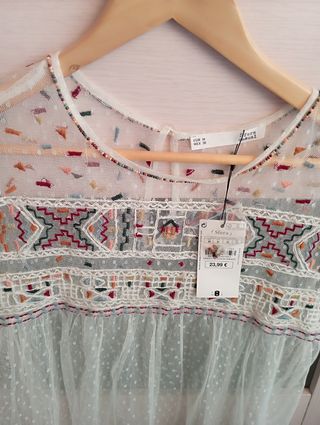 Blusa Sfera bordada Talla M