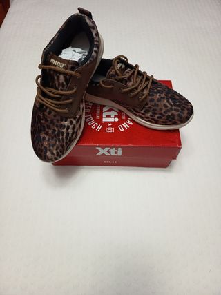 Zapatos deportivos Xti marrones