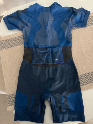 Mono Lurbel Run/Trail/Bici talla L unisex, nuevo.