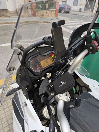 Se vende benelli trk 500