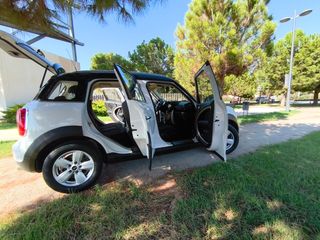 MINI Countryman 2016