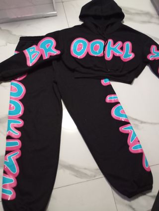 Chándal Crop Top y Pantalón