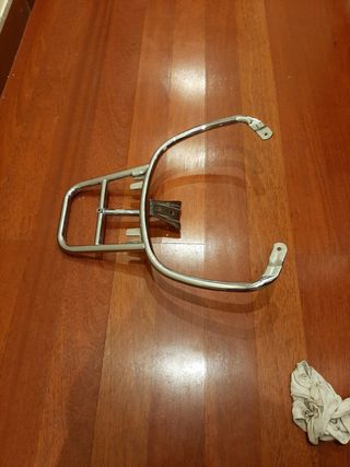Soporte Baúl Vespa Primavera