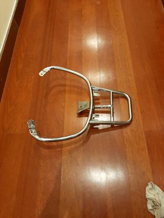 Soporte Baúl Vespa Primavera