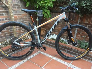Bicicleta Scott Scale 29